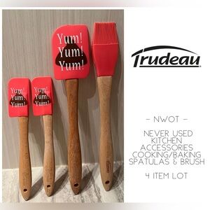 🆕TRUDEAU - NWOT - 4PC KITCHEN SET - SILICONE BAKING / COOKING SPATULAS AND BRUSH